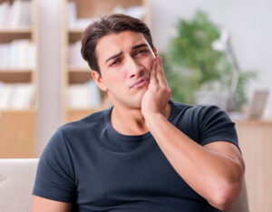 Toothache image - Emergency dentist Claygate
